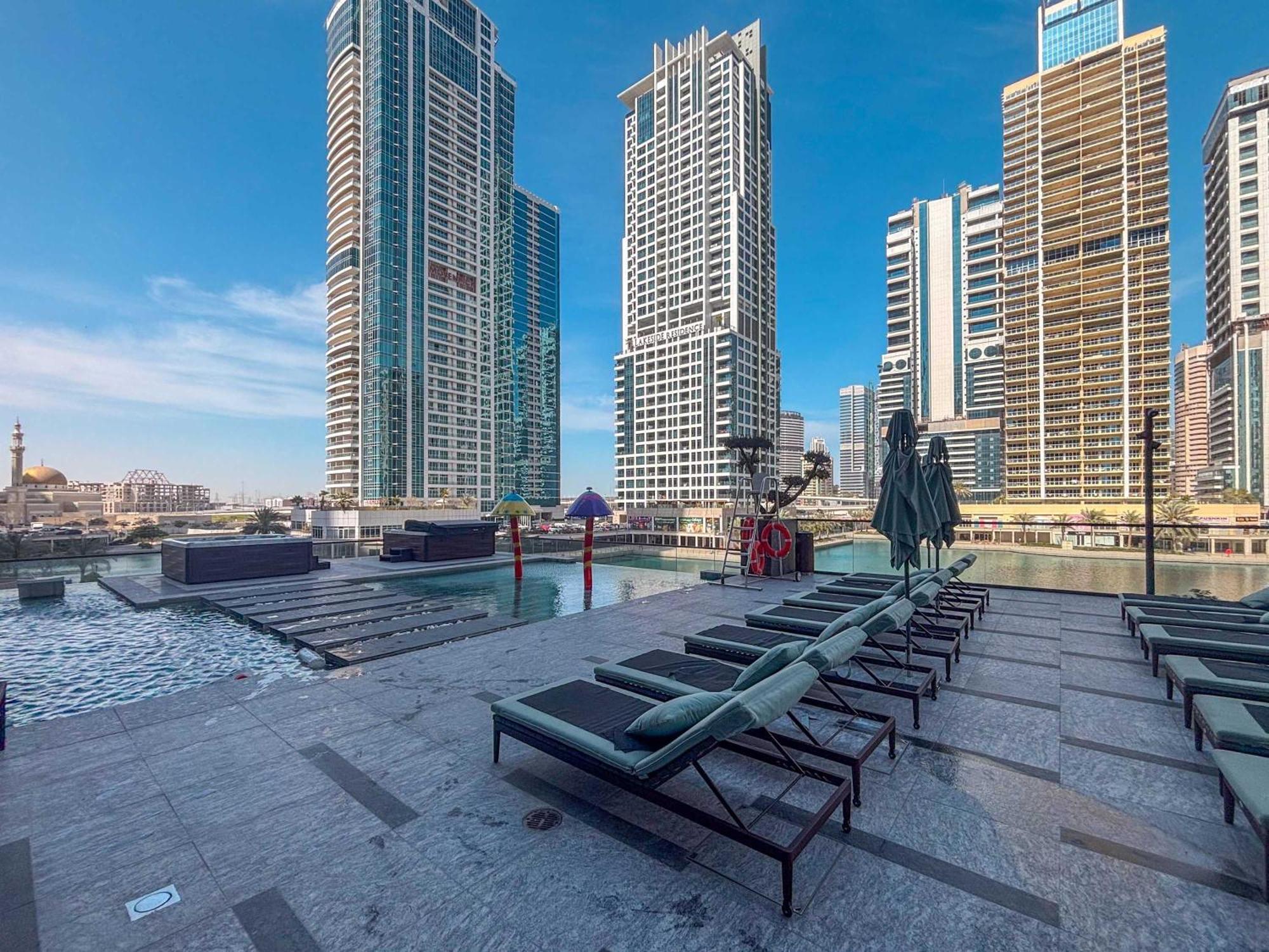 Frank Porter - Mbl Royal Dubai