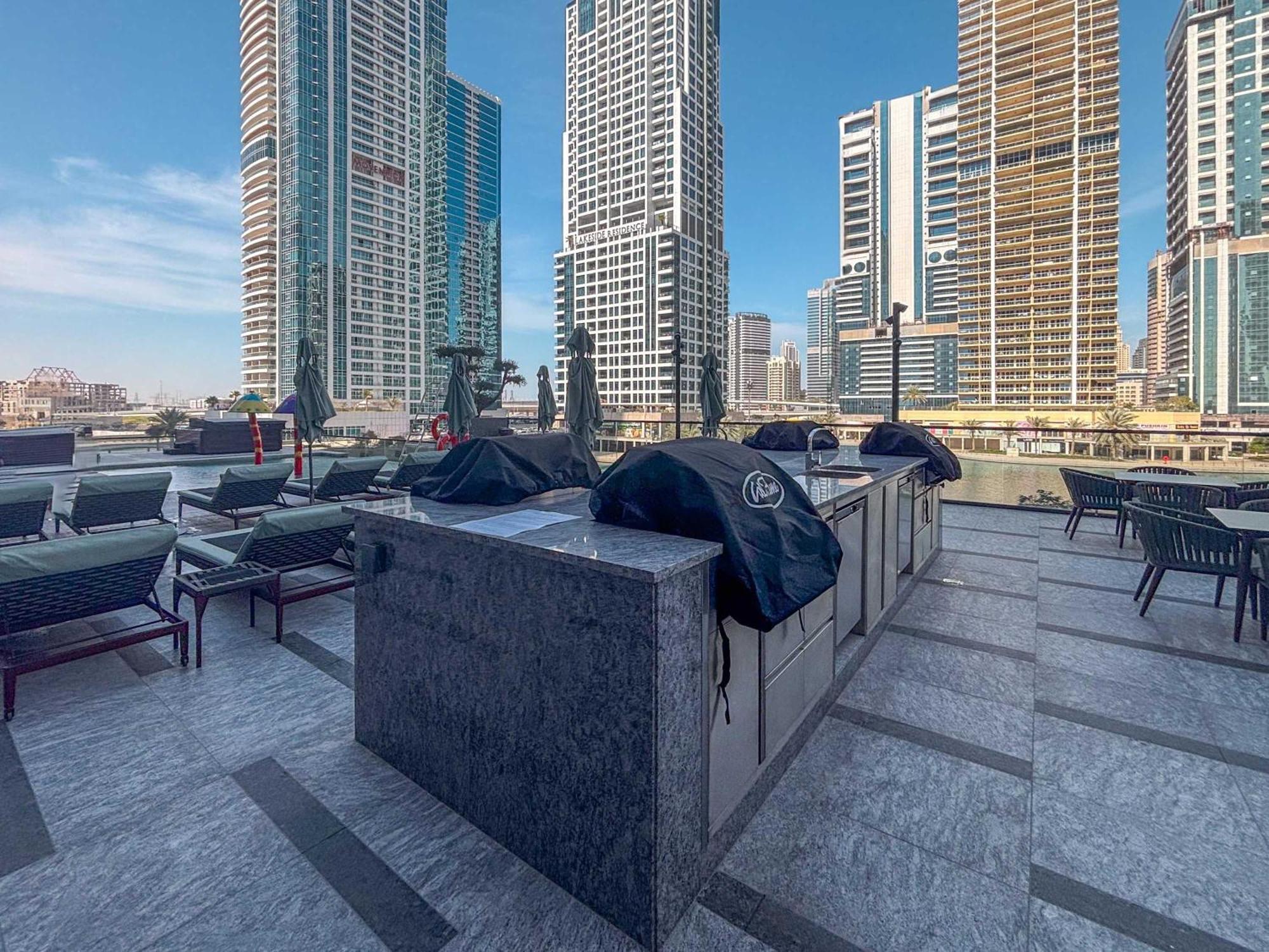 Frank Porter - Mbl Royal * Dubai